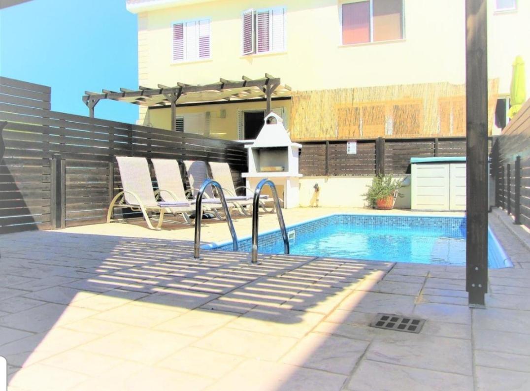 Villa Jade Paralimni Luaran gambar